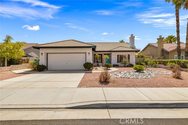 Detail Gallery Image 2 of 45 For 2312 Shannon Way, Palm Springs,  CA 92262 - 4 Beds | 2 Baths