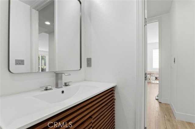 Detail Gallery Image 30 of 39 For 1023 Wilcox Ave, Los Angeles,  CA 90038 - 2 Beds | 2 Baths