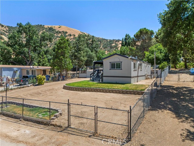 Detail Gallery Image 3 of 37 For 900 Lancer Way, Lebec,  CA 93243 - 2 Beds | 1 Baths