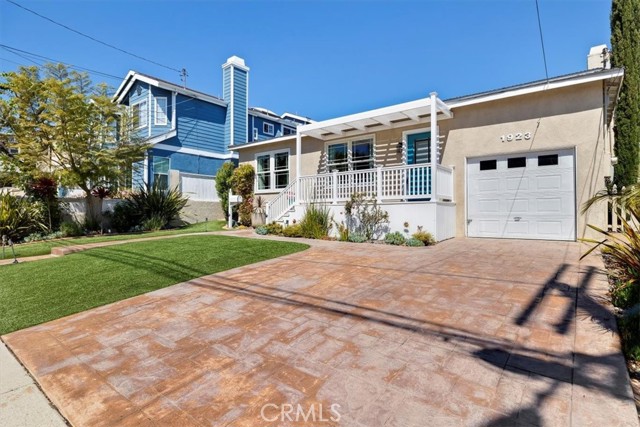 1923 Curtis Avenue, Redondo Beach, California 90278, 3 Bedrooms Bedrooms, ,1 BathroomBathrooms,Residential,Sold,Curtis,SB22060488