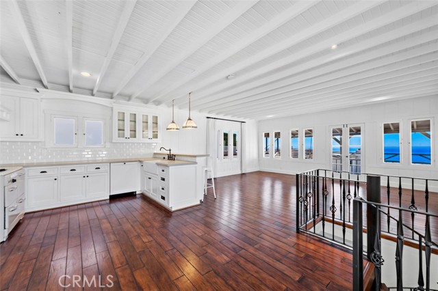 2944 TERRY Road, Laguna Beach CA: https://media.crmls.org/medias/1df0cdf7-1185-4379-985c-34c1c2c0ec14.jpg