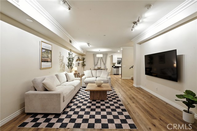 Detail Gallery Image 22 of 53 For 5805 Monterey Rd, Los Angeles,  CA 90042 - 3 Beds | 2/1 Baths