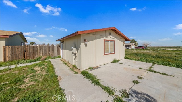 Detail Gallery Image 8 of 38 For 7843 W Avenue F, Lancaster,  CA 93536 - 3 Beds | 2 Baths