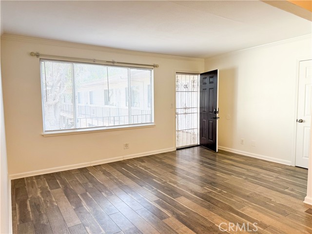 20954 Parthenia Street, Canoga Park CA: https://media.crmls.org/medias/1df18431-2d8b-4167-bc73-03ec4580fa66.jpg