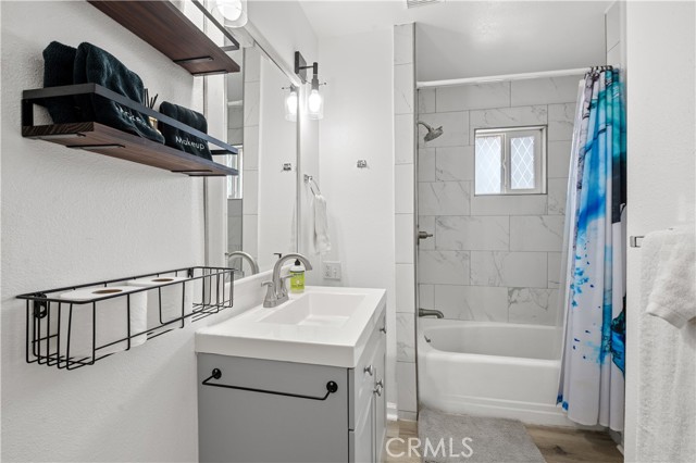 Detail Gallery Image 37 of 64 For 925 S Purdue Ave, Fresno,  CA 93727 - 5 Beds | 4 Baths