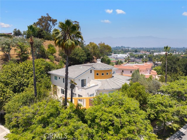 838 Braewood Court, South Pasadena CA: https://media.crmls.org/medias/1df218e2-ec64-486b-9584-6f9c429ac686.jpg
