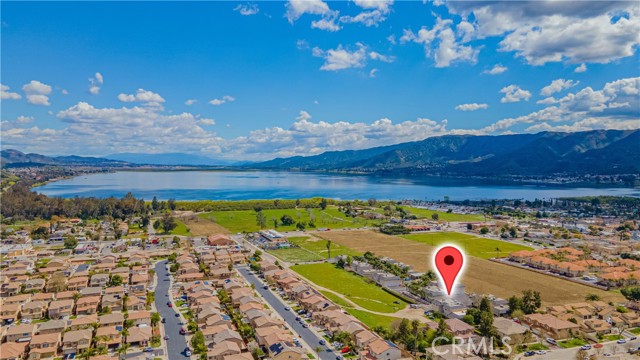 Detail Gallery Image 1 of 1 For 719 Walnut Dr, Lake Elsinore,  CA 92530 - 2 Beds | 2 Baths