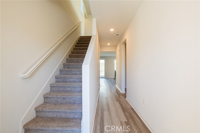 Detail Gallery Image 12 of 30 For 19536 Hanging Rock Rd., Lake Elsinore,  CA 92532 - 4 Beds | 3 Baths