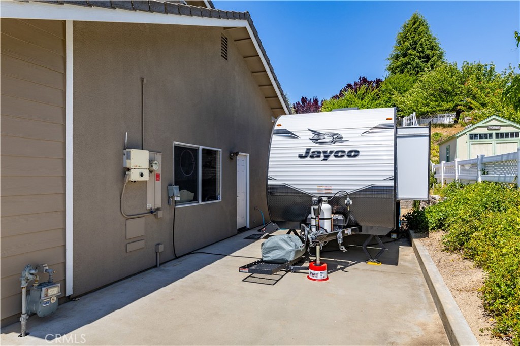 1307 Crown Way