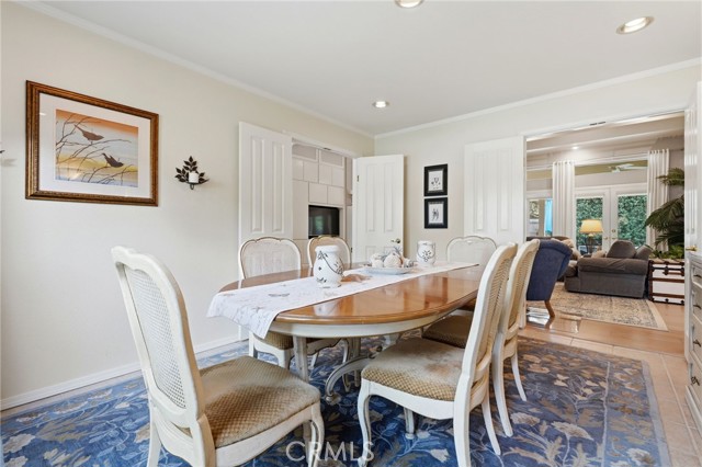 Detail Gallery Image 31 of 61 For 2134 Cottonwood Cir, Visalia,  CA 93277 - 4 Beds | 3 Baths