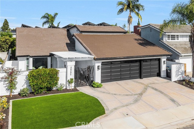 26592 Tampico Place, Mission Viejo CA: https://media.crmls.org/medias/1df5dae1-557e-46e1-b8db-894c0c44ef43.jpg