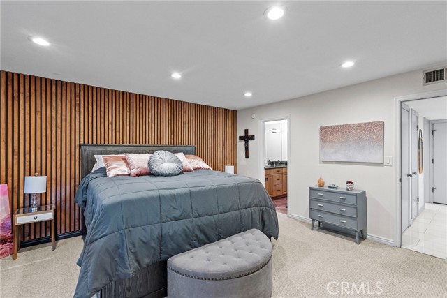 Detail Gallery Image 13 of 33 For 6752 Hillpark #202,  Los Angeles,  CA 90068 - 2 Beds | 2 Baths