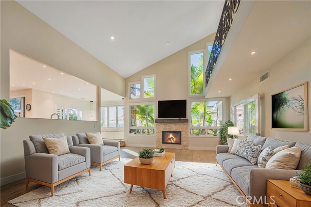 Detail Gallery Image 8 of 68 For 27171 Shenandoah Dr, Laguna Hills,  CA 92653 - 6 Beds | 4 Baths