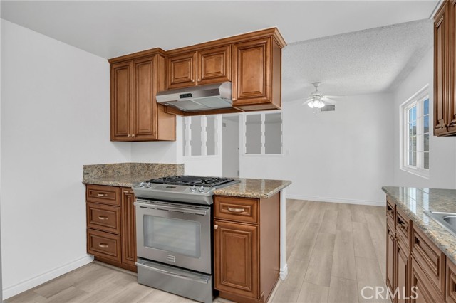 4739 Helmgate Drive, El Monte CA: https://media.crmls.org/medias/1df7f2b3-d78e-4981-99fc-de3d28a42fbf.jpg