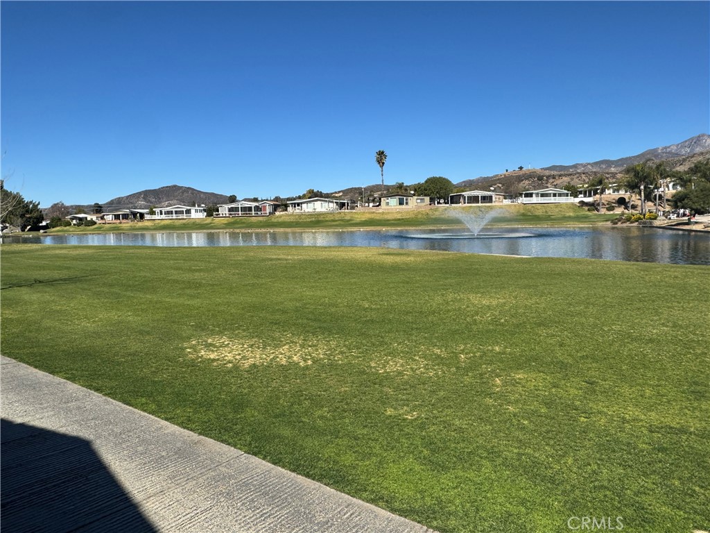 https://media.crmls.org/medias/1df84005-4ccf-491d-ac20-526849cd57ab.jpg?preset=X-Large