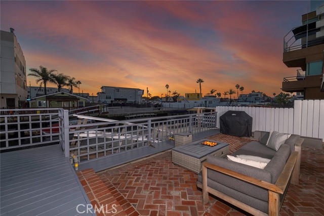 Detail Gallery Image 22 of 37 For 16755 Bay View Dr, Huntington Beach,  CA 92649 - 4 Beds | 2/1 Baths