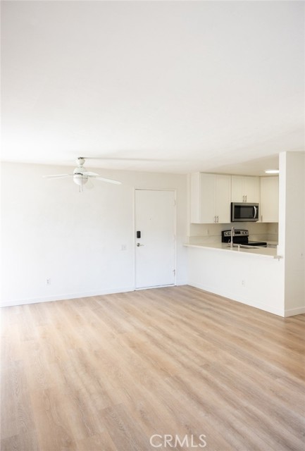 4064 Huerfano Avenue, San Diego CA: https://media.crmls.org/medias/1df9a05a-fbeb-47fe-b5d3-435a75674605.jpg