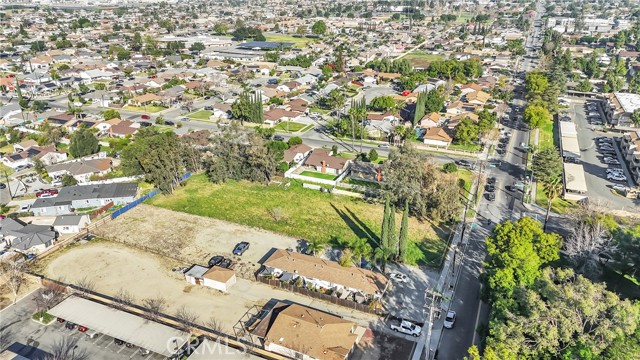 Detail Gallery Image 4 of 17 For 9906 Juniper, Fontana,  CA 92335 - – Beds | – Baths