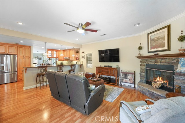 Detail Gallery Image 9 of 22 For 4344 Josie Ave, Lakewood,  CA 90713 - 5 Beds | 3 Baths