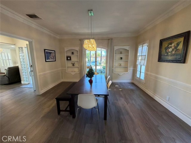 Detail Gallery Image 8 of 26 For 113 N Doheny, Beverly Hills,  CA 90211 - 4 Beds | 2/1 Baths