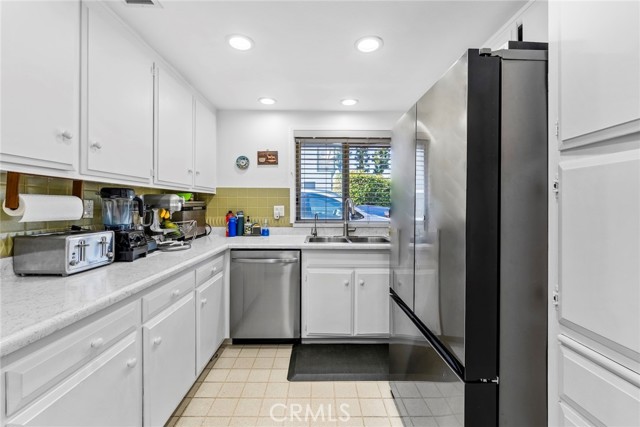 3225 Topaz Lane, Fullerton CA: https://media.crmls.org/medias/1dfb4900-25e8-46bc-af19-aed59b397a56.jpg