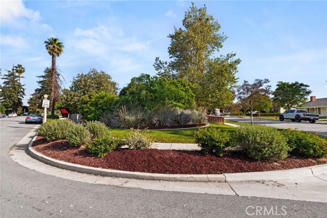 Detail Gallery Image 3 of 27 For 74 N N Buena Vista, Redlands,  CA 92373 - 3 Beds | 2 Baths