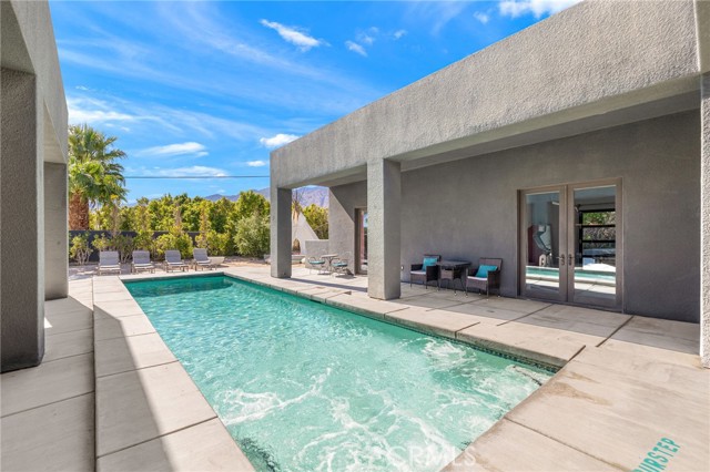2600 E Vincentia, Palm Springs, CA 92262