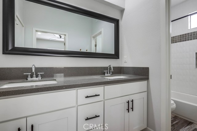 Detail Gallery Image 28 of 42 For 284 Laurel Ave #5,  Brea,  CA 92821 - 2 Beds | 1/1 Baths
