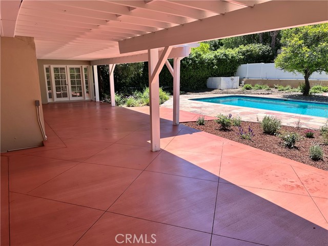 Detail Gallery Image 40 of 47 For 5369 Topeka Dr, Tarzana,  CA 91356 - 3 Beds | 2/1 Baths