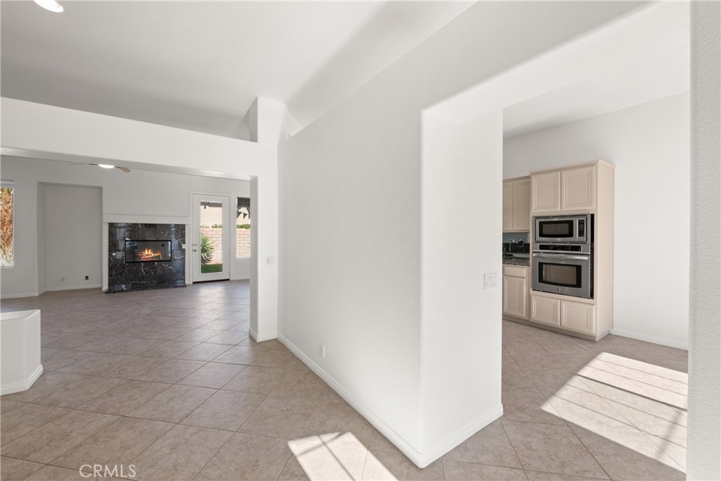 MLS #CV25249174 image #9