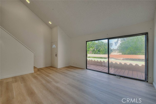 Detail Gallery Image 3 of 35 For 1480 W Edgehill #12,  San Bernardino,  CA 92405 - 3 Beds | 2 Baths