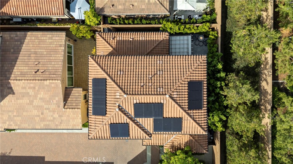 https://media.crmls.org/medias/1dfe298c-6237-4aaf-9bf6-695b09cb92d5.jpg?preset=X-Large