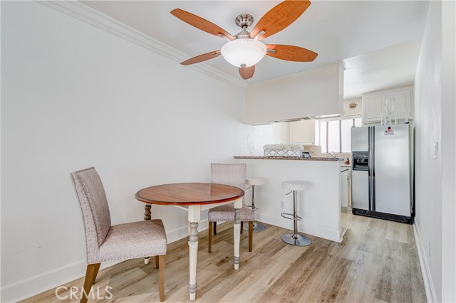 7035 Woodley Avenue, 216 photo 3