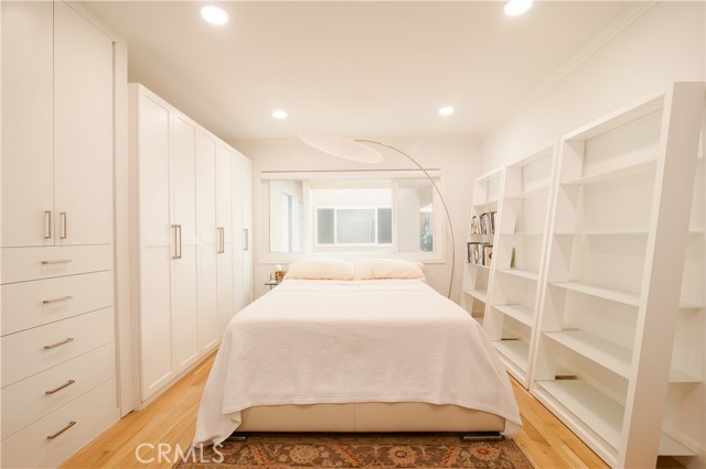 Detail Gallery Image 5 of 10 For 251 Lower Cliff #15,  Laguna Beach,  CA 92651 - 1 Beds | 1 Baths