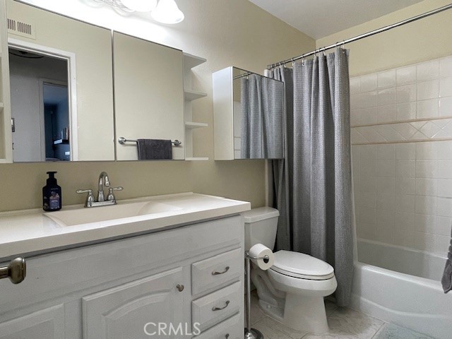 https://media.crmls.org/medias/1dfecf8d-34fa-4ca3-80b8-92ddea657be2.jpg?preset=X-Large