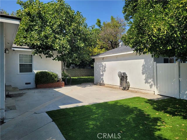 Detail Gallery Image 17 of 21 For 6362 Darby Ave, Tarzana,  CA 91335 - 3 Beds | 2 Baths