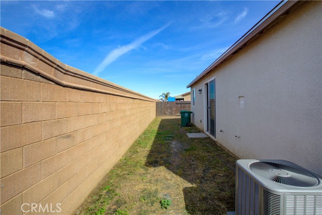 Detail Gallery Image 27 of 30 For 1705 Spadafore St, Los Banos,  CA 93635 - 3 Beds | 2 Baths