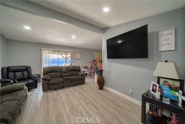 Detail Gallery Image 13 of 15 For 25035 Brodiaea Ave, Moreno Valley,  CA 92553 - 3 Beds | 2 Baths