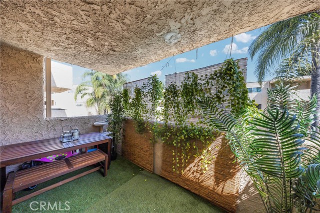 2386 E Del Mar Boulevard, Pasadena CA: https://media.crmls.org/medias/1dffa120-1841-4c12-bc15-20f5a2392295.jpg