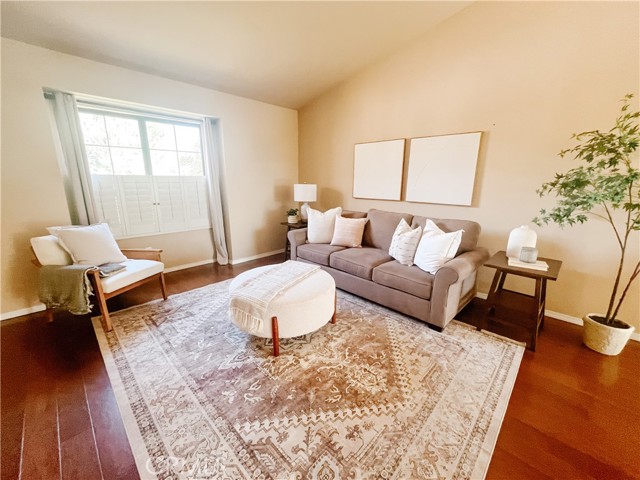 Detail Gallery Image 10 of 45 For 21390 via Del Parque, Yorba Linda,  CA 92887 - 4 Beds | 3 Baths