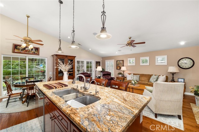 Detail Gallery Image 17 of 53 For 1124 Peppertree, Upland,  CA 91784 - 4 Beds | 2 Baths