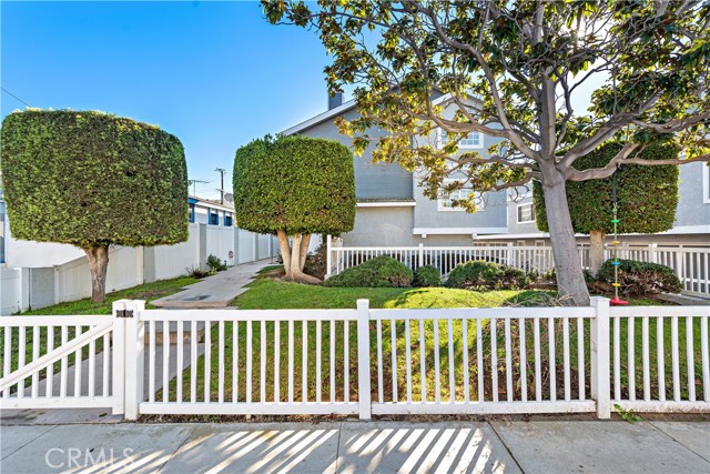 2414 Mathews Avenue, Redondo Beach, California 90278, 2 Bedrooms Bedrooms, ,2 BathroomsBathrooms,Residential,Sold,Mathews,OC22006938