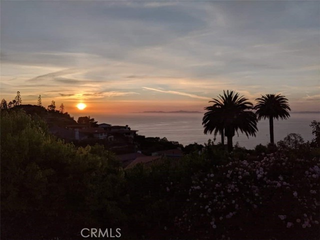 797 Via Somonte, Palos Verdes Estates, California 90274, 4 Bedrooms Bedrooms, ,3 BathroomsBathrooms,Residential,For Sale,Via Somonte,NS24148096