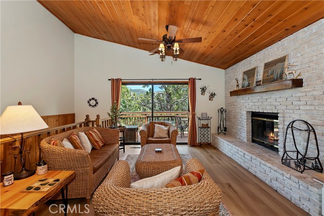 Detail Gallery Image 14 of 50 For 205 E Starr Dr, Big Bear City,  CA 92314 - 4 Beds | 3 Baths