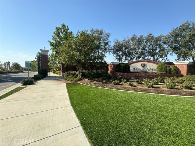 Detail Gallery Image 7 of 46 For 14312 Barbon Beck Ave, Bakersfield,  CA 93311 - 3 Beds | 2 Baths