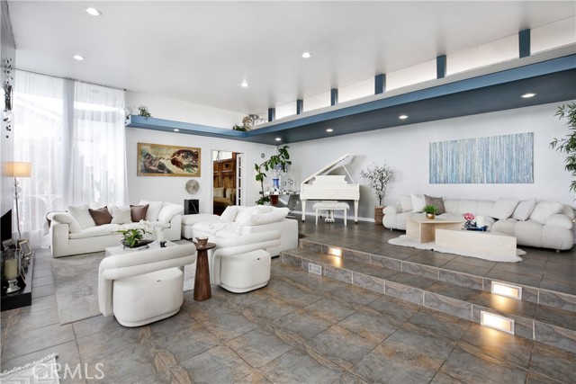 8434 Quinn Street, Downey CA: https://media.crmls.org/medias/1e02c6a6-46c5-41b2-8912-c00dd6f9e1f8.jpg