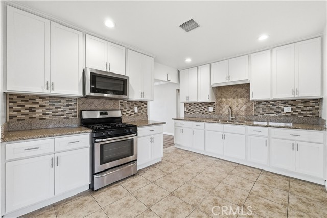 Detail Gallery Image 8 of 28 For 1647 N Lake, Ontario,  CA 91764 - 3 Beds | 2 Baths
