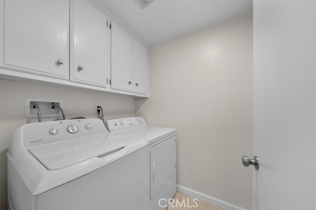 31 Oaktree Lane, Rolling Hills Estates CA: https://media.crmls.org/medias/1e037f67-a466-4aed-8b7f-8e6177e4e563.jpg