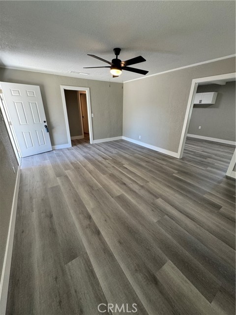 Detail Gallery Image 6 of 41 For 3033 E Hammond Ave, Fresno,  CA 93703 - 4 Beds | 2 Baths