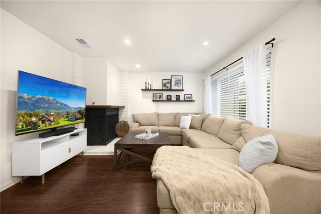 Detail Gallery Image 5 of 25 For 7658 Ellis Ave, Huntington Beach,  CA 92648 - 3 Beds | 2/1 Baths